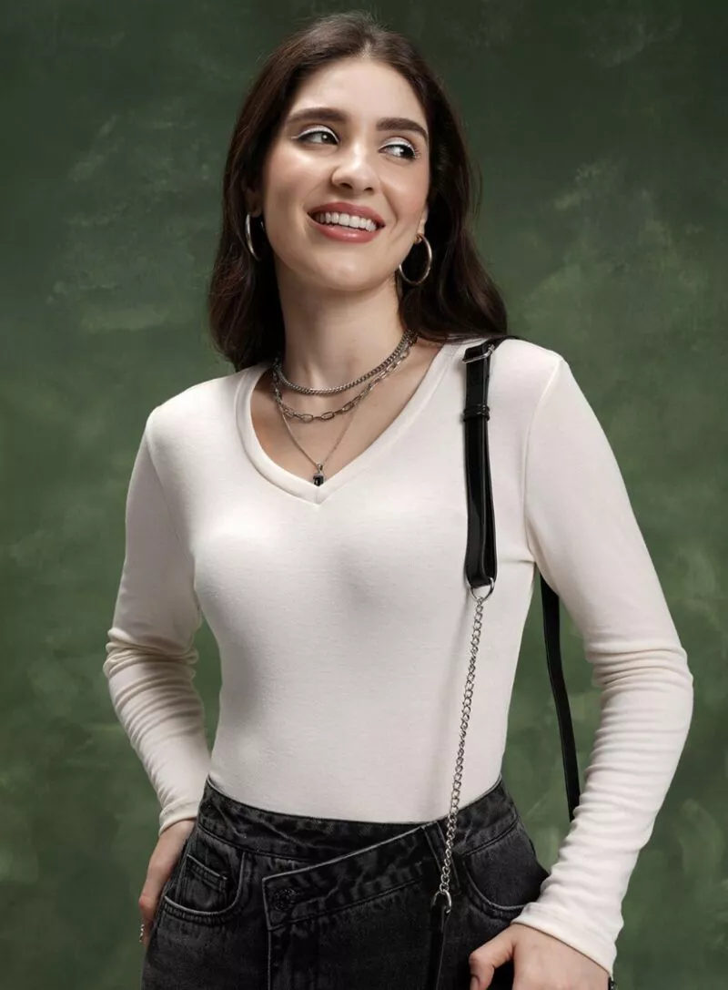 Women Off White V Neck Fitted Top