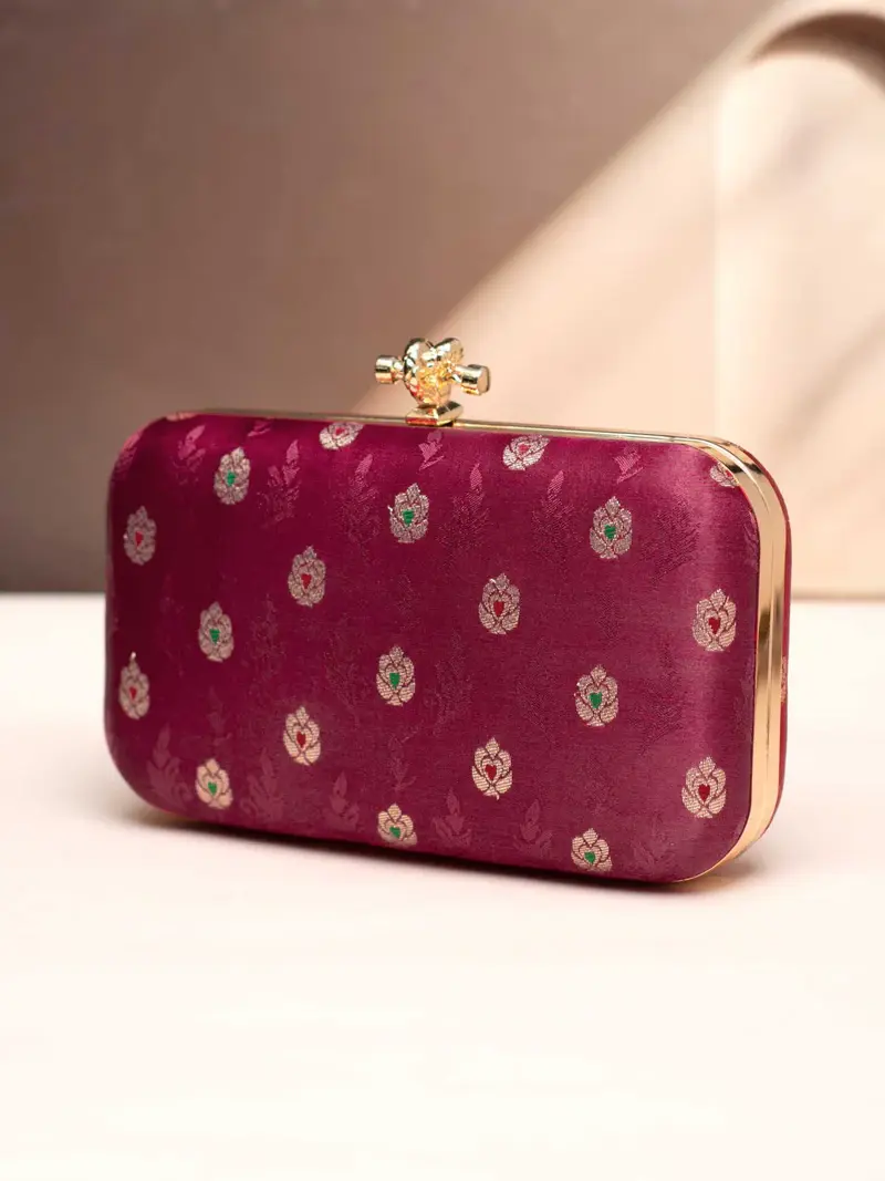Women Ruby Blossom Golden Chain Clutch