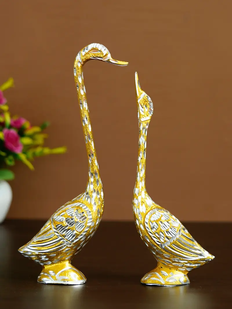 Golden Metal Kissing Swan Couple Handcrafted Decorative showpiece Bird Figurine Set