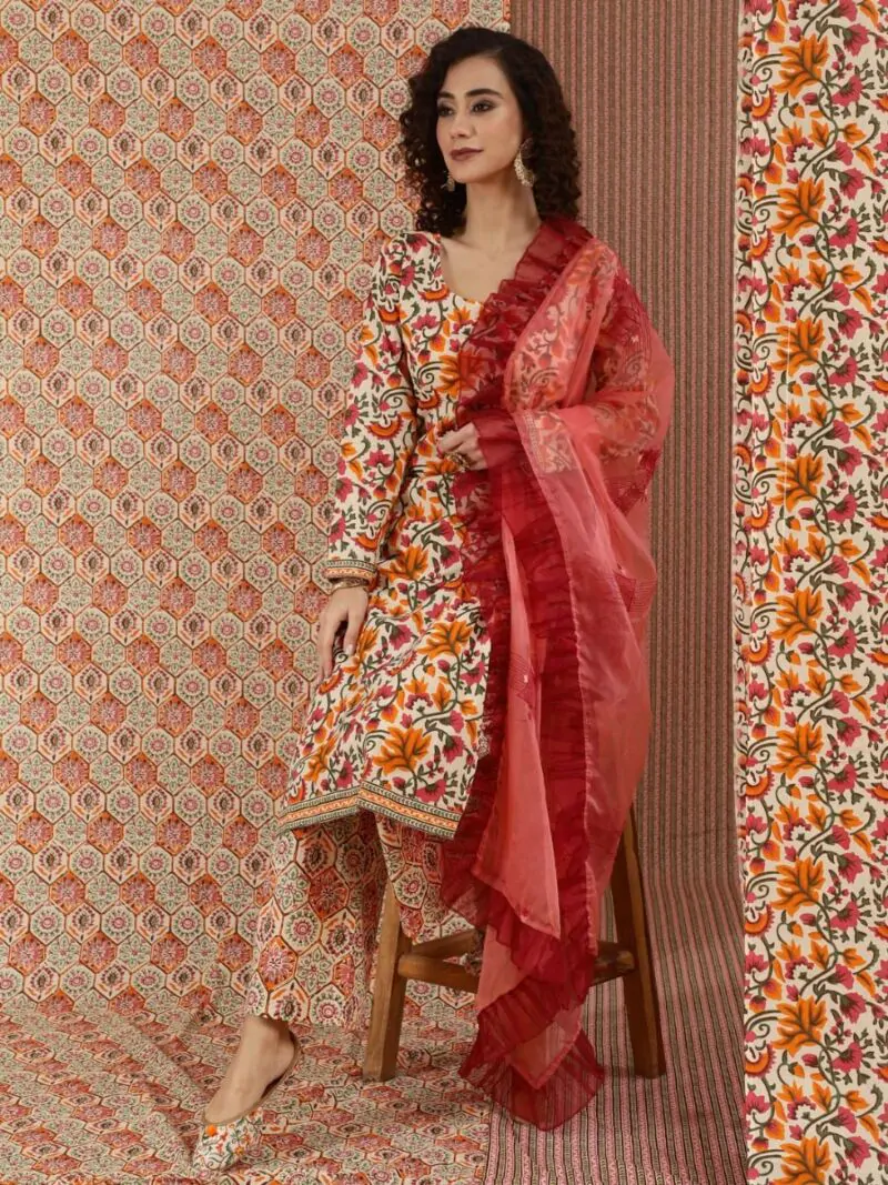 Multicolor Floral Printed Kurta Set With Embroidered Dupatta Set