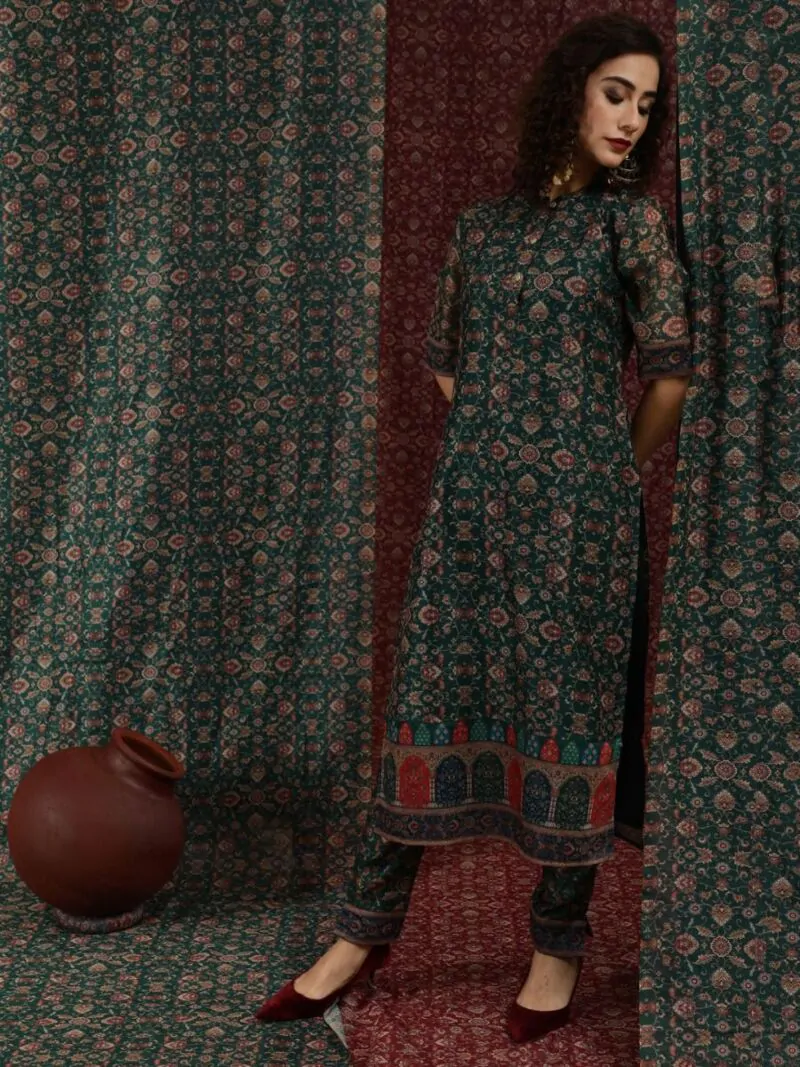 Green & Maroon Chanderi Printed Kurta With Pant Set