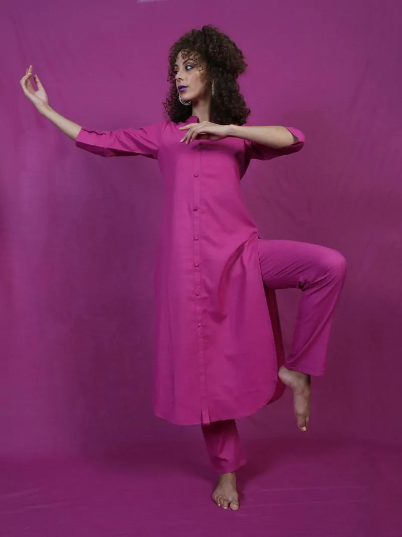 Magenta Solid Straight Kurta