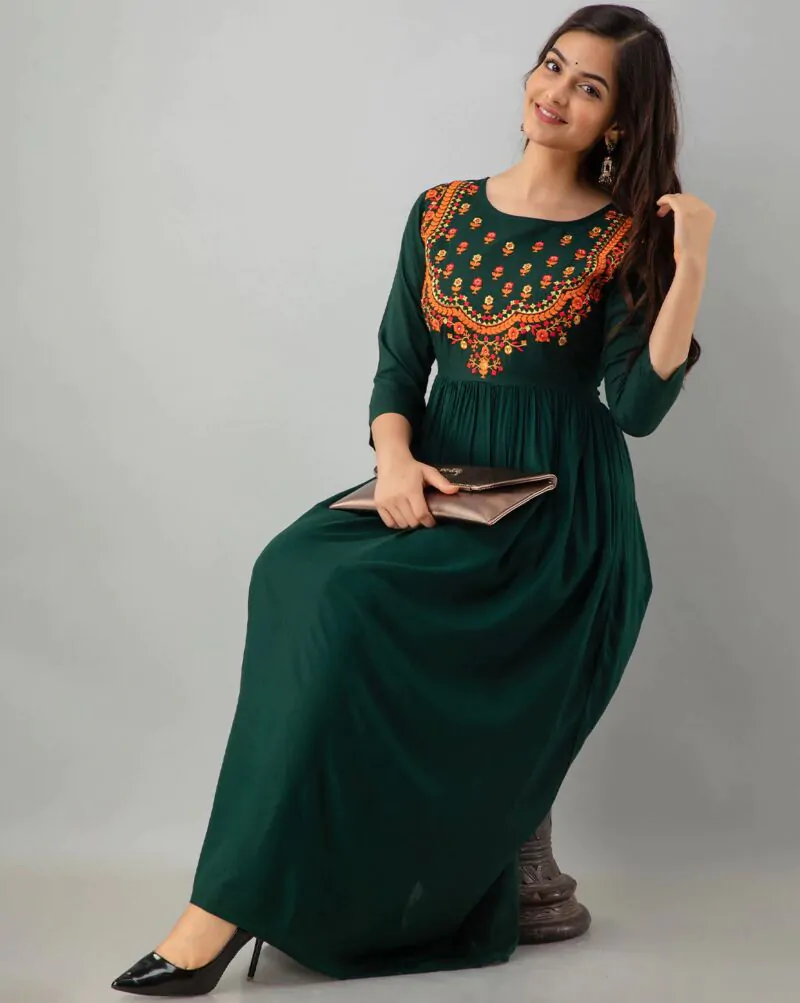 Women Green Embroidered Round Neck Anarkali Kurta