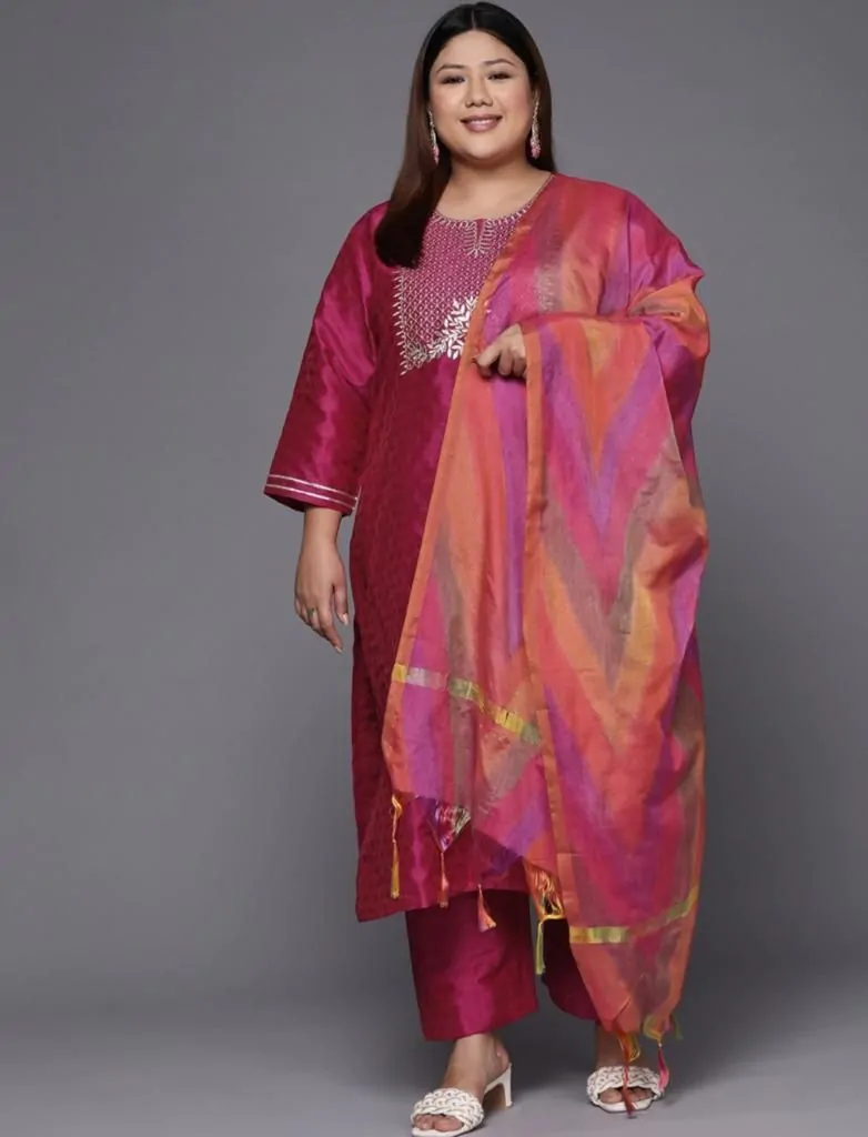 Women Printed Kurta, Pant And Dupatta Set Cotton Blend