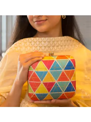 Women Vivid Geometric Abstract Print Clutch