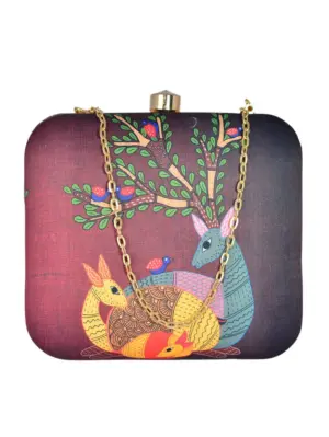 Women Deer Printed Clutch