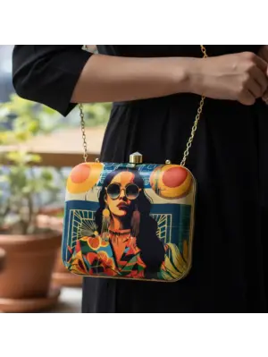 Women Glamourous Girl Printed Clutch