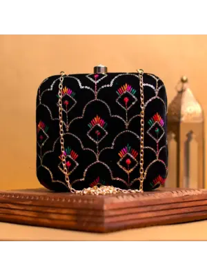 Woman Black Multicolour Sequins Embroidery Clutch