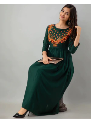 Women Green Embroidered Round Neck Anarkali Kurta
