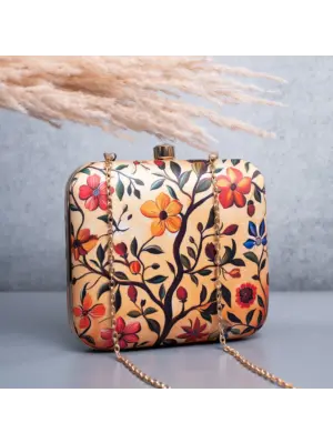 Woman Biege Based Floral Printed Clutch