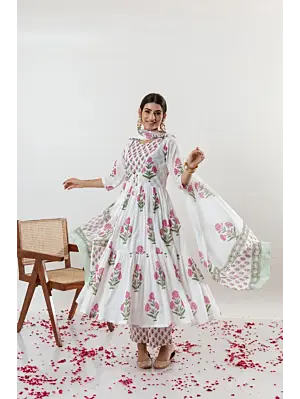 Women Pure Cotton Plus Size Kurta Pant Set with Dupatta, Anarkali Floral Print Kurta Sets 
