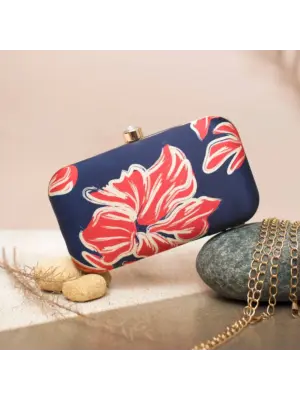 Woman Red Flower Printed Clutch