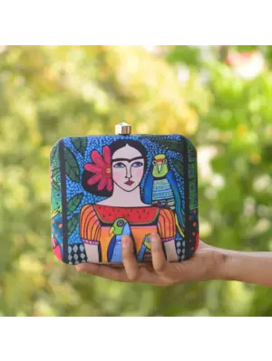 Women Mother Daughter Twinning Printed Clutch