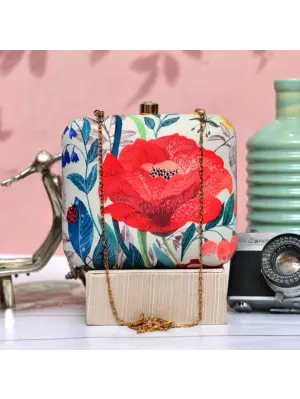 Woman Red Flower Printed Clutch