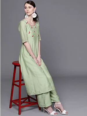 Women Green & Red Yoke Design Anarkali Kurta