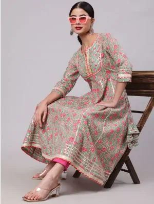 Pastle Green & Pink Floral Printed Anakali With Lace Work