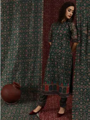 Green & Maroon Chanderi Printed Kurta With Pant Set