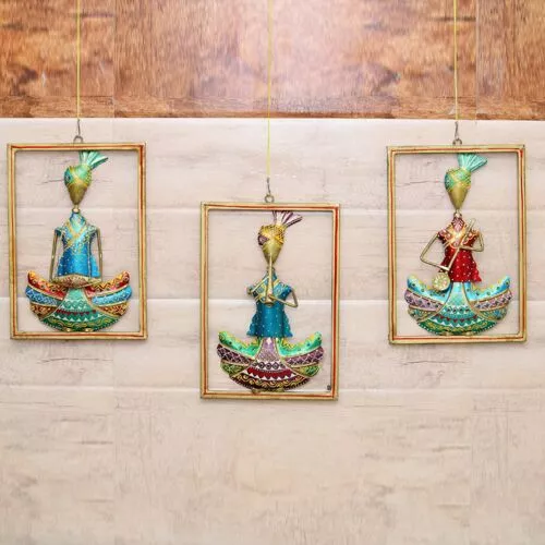 Handpainted Iron Tribal Musicians sardar frame Decorative Gift Item Showpiece for Home Decor