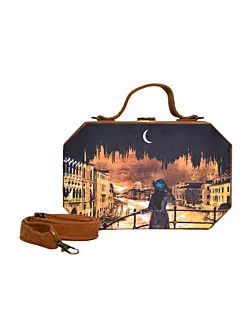 Women Girl With Beautiful Location Print Clutch