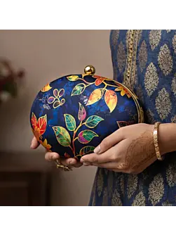 Women Blue Batik Leaves Print Oval Clutch