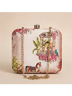 Women Ancient Women Printed Clutch