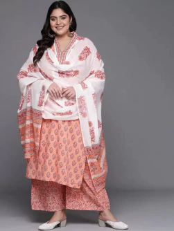 Women Peach-Coloured Floral Printed Kurta Set And Dupatta