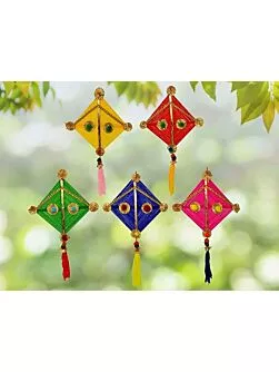Woolen Handmade Colorful Kite Hanging Decoration for Wall/Door Hanging Home Decor (Pack of 5), Multicolour
