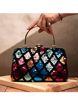 Women Black And Red Floral Embroidery Clutch