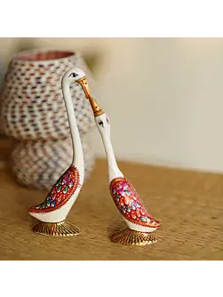 Meenakari Metal White Loving swan couple showpiece