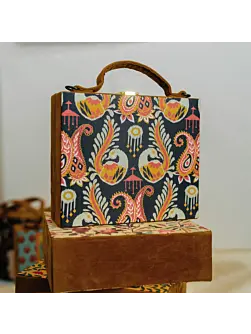 Women Printed White Peacock Suitcase Style Clutch Bag