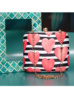 Woman Red Hearts Printed Clutch