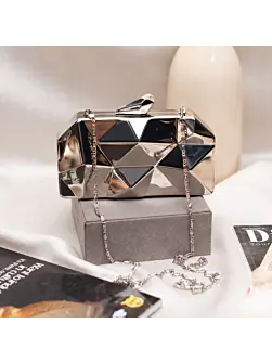 Women Metallic Silver Hexagon Metal Clutch