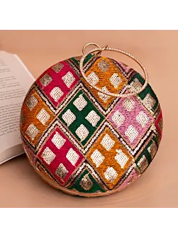 Woman Mutlicolored Threadwork And Sequins Embroidery Clutch