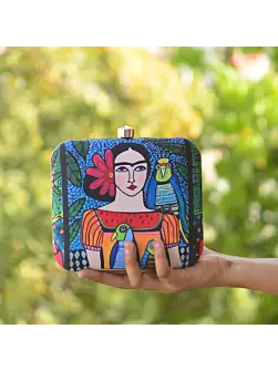 Women Mother Daughter Twinning Printed Clutch