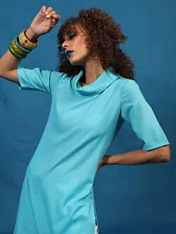 Turquoise Blue Solid Straight Kurta