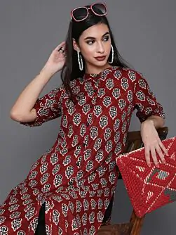 Maroon & Black Floral Printed Straight Kurta