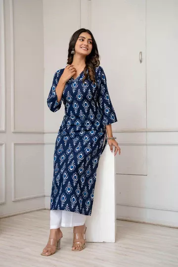 Women Navy Blue Printed Straight Kurta 