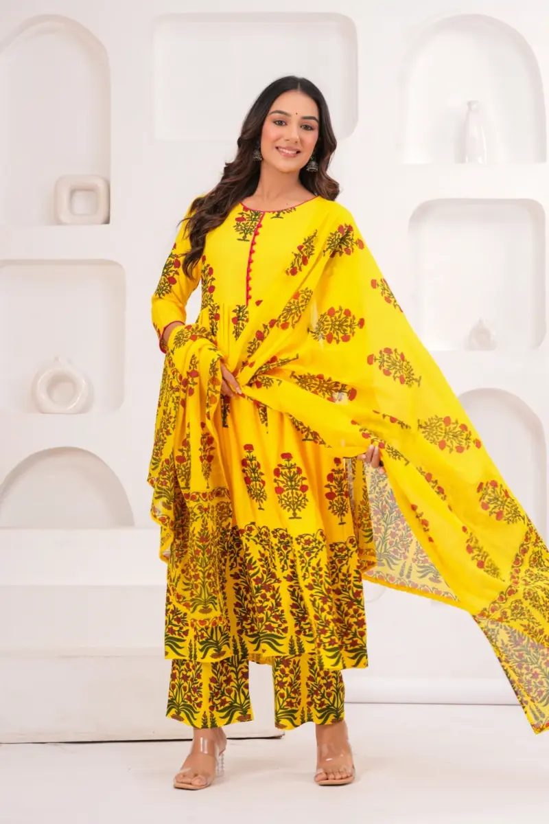 Women Pure Cotton Plus Size Kurta Pant Set with Dupatta,Yellow Floral Print Kurta Sets 