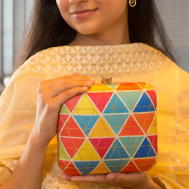 Women Vivid Geometric Abstract Print Clutch