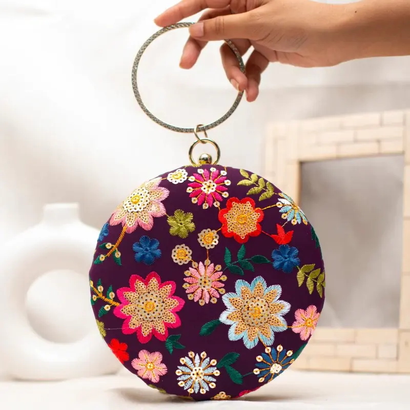 Woman Wine Floral Embroidery Round Clutch