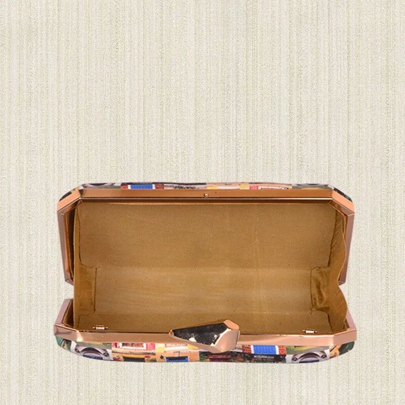 Women Colourful Doors Printed Clutch