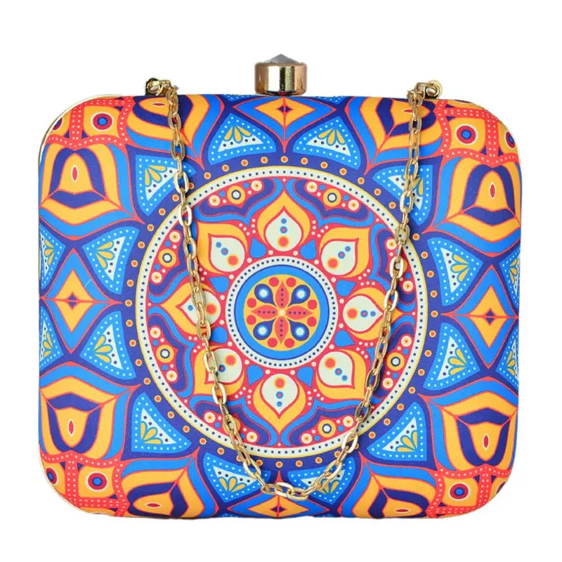 Woman Aesthetic Symmetrical Mandala Clutch