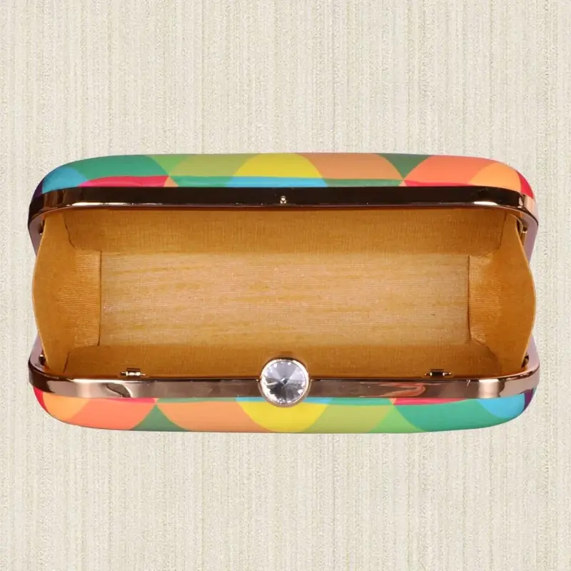 Women Geometric Printed Clutch