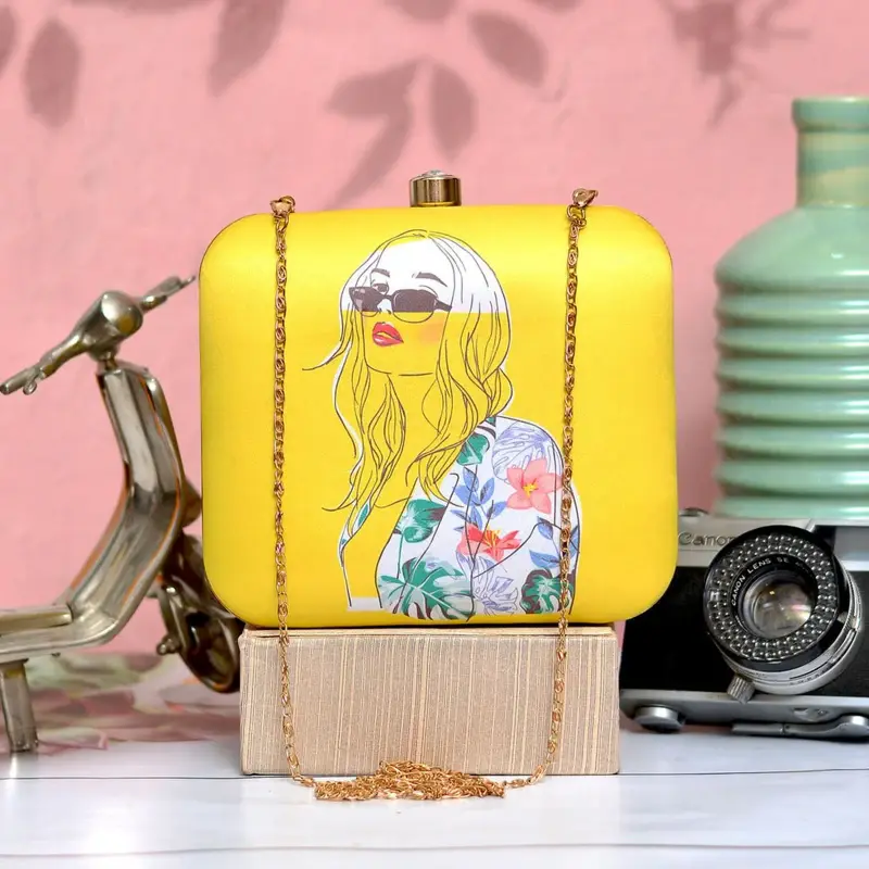 Woman Goggle Printed Clutch