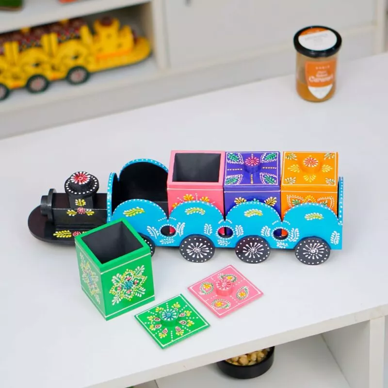 Home Decorative Wooden Train Shape Dry Fruit Holder Boxes