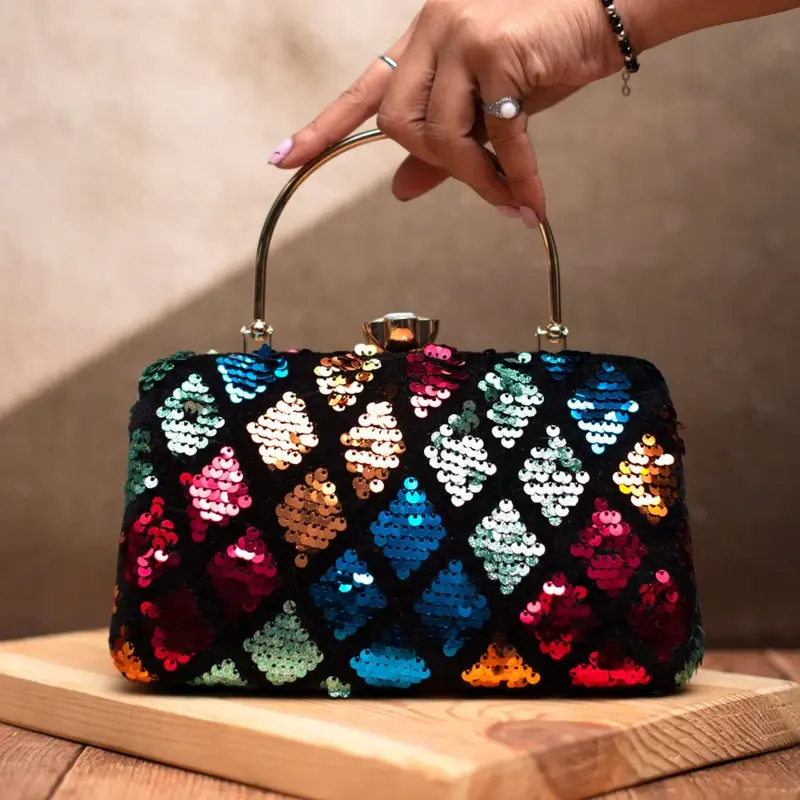 Women Black And Red Floral Embroidery Clutch
