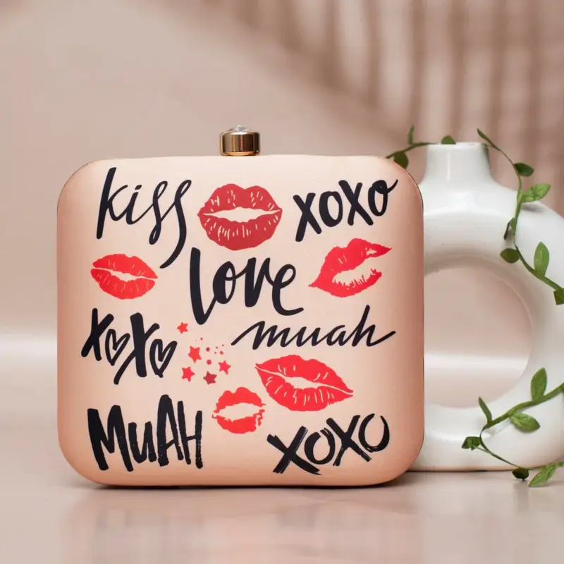 Woman Valentine Clutch