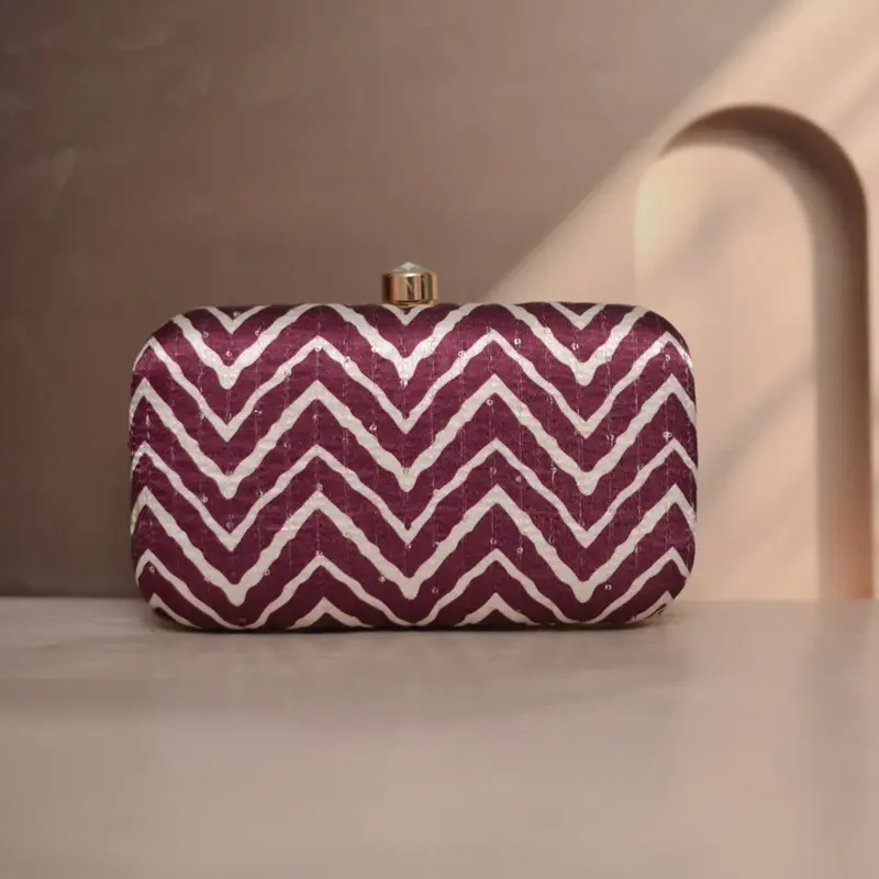 Woman Maroon And White Zigzag Printed Clutch