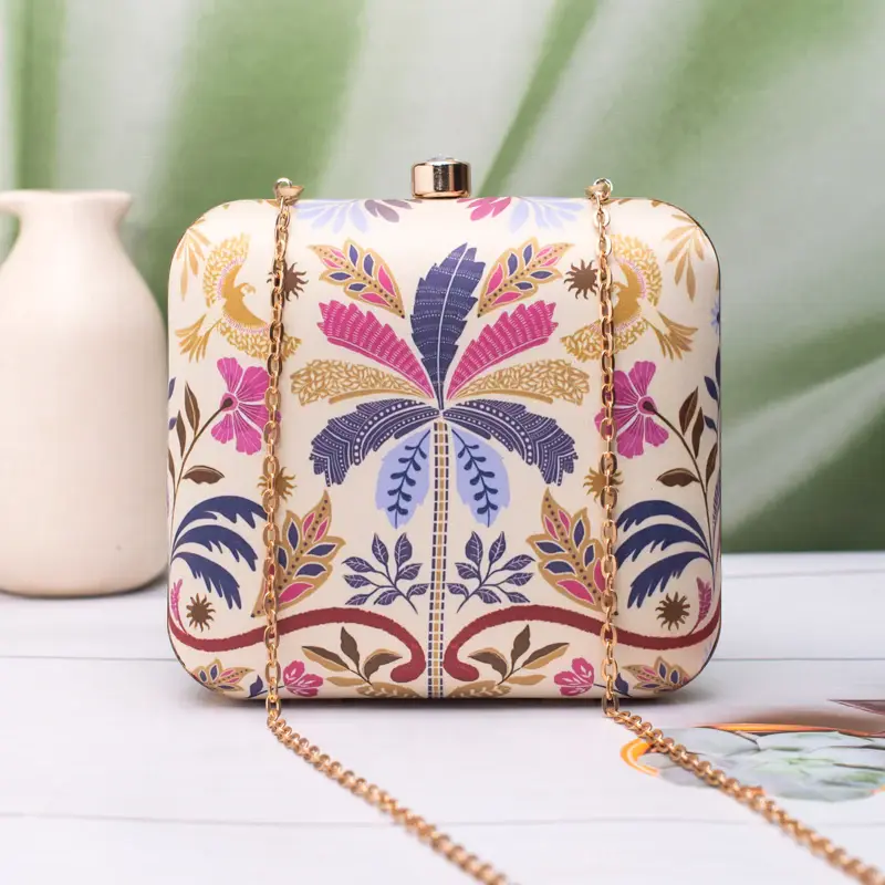Woman Floral Majesty Box Printed Clutch