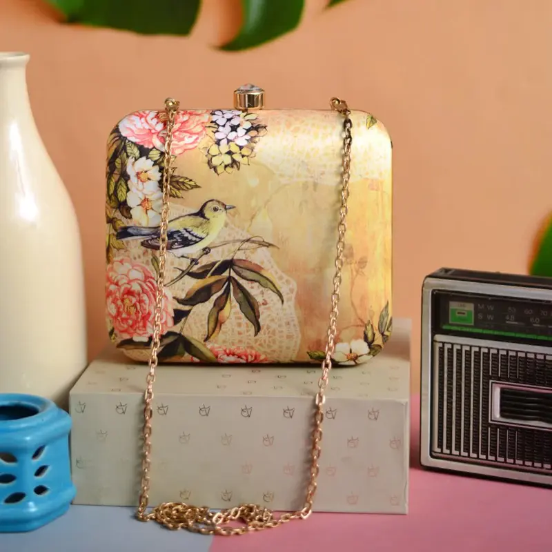 Women Vintage Birds Printed Clutch
